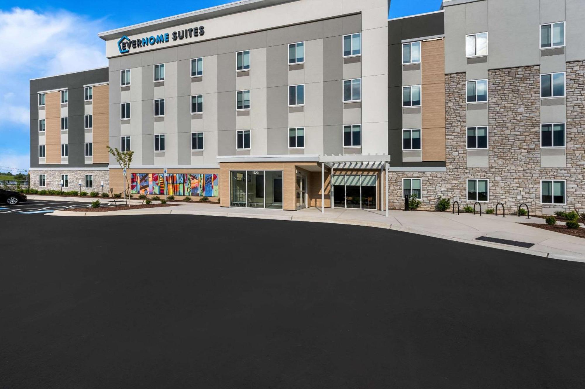Everhome Suites Fayetteville Near Fort Bragg מראה חיצוני תמונה
