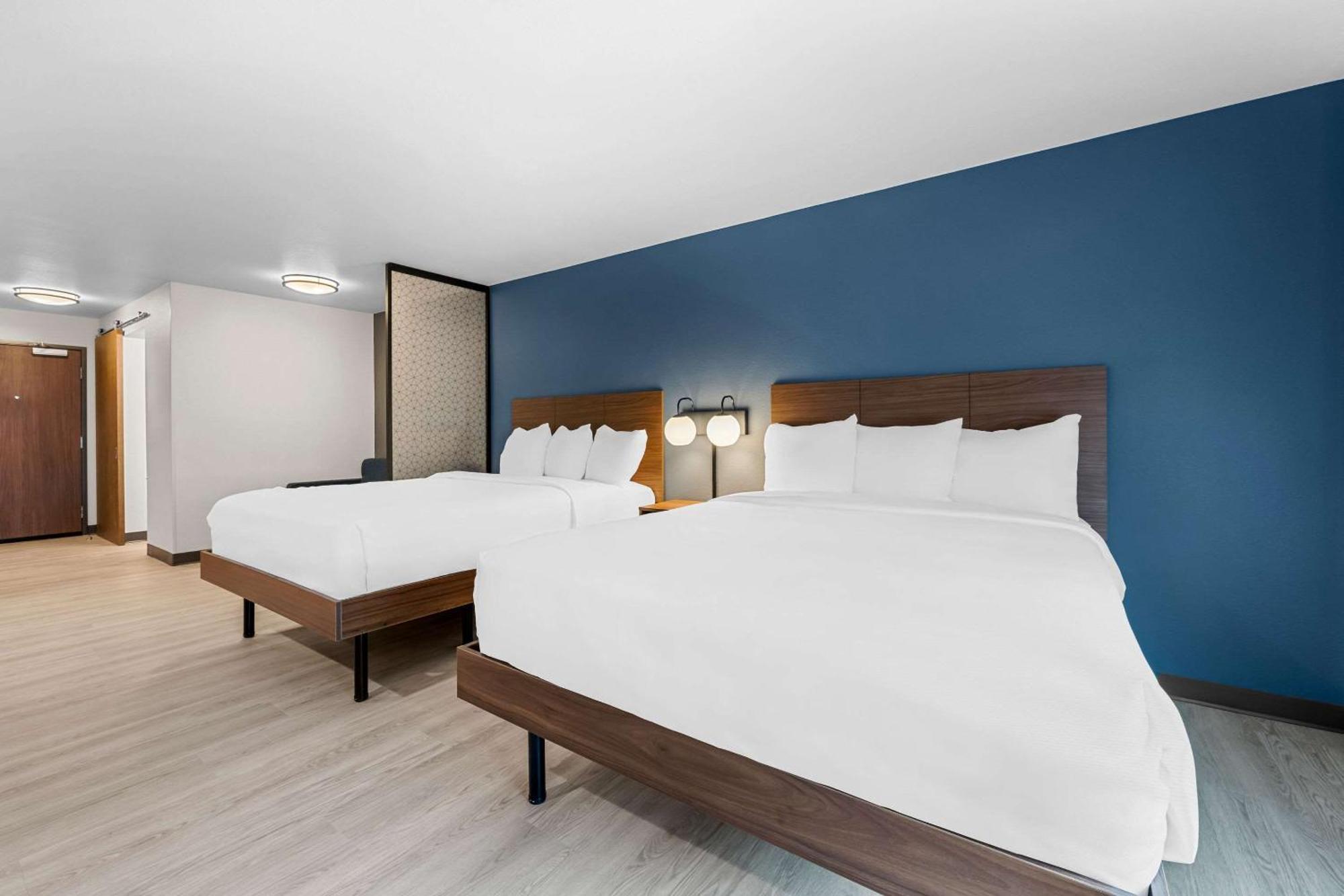 Everhome Suites Fayetteville Near Fort Bragg מראה חיצוני תמונה