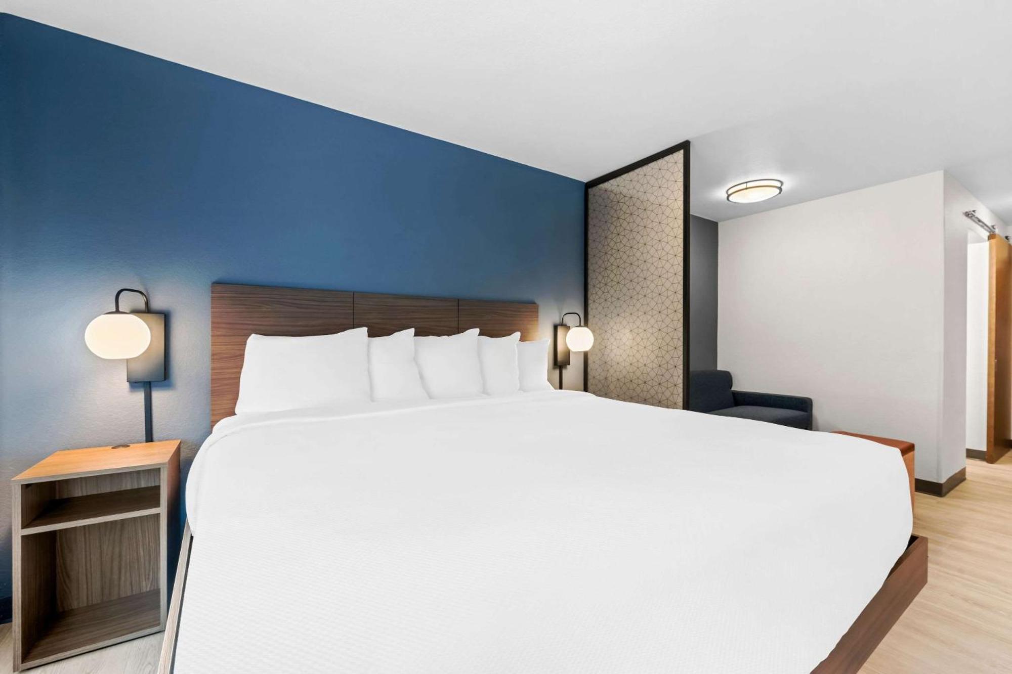 Everhome Suites Fayetteville Near Fort Bragg מראה חיצוני תמונה